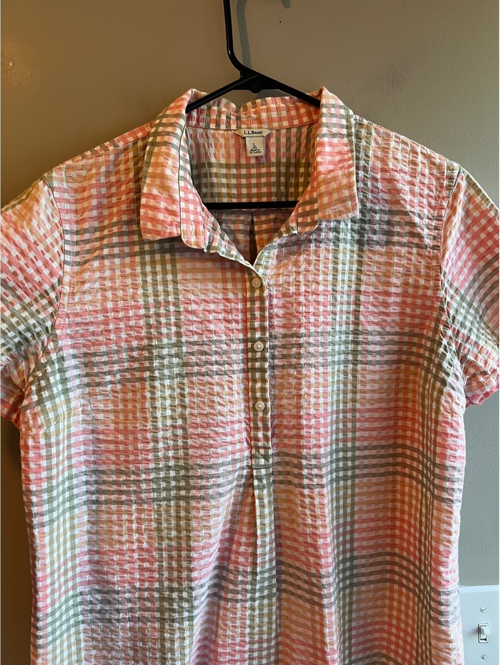 L.L.Bean Vacationland Seersucker Short Sleeve Popover Plaid Shirt Pink Green - Picture 2 of 10